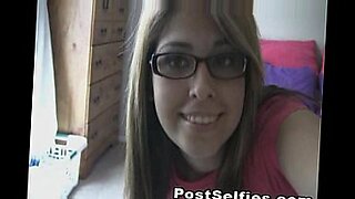 Sexy Naked Babe in Glasses