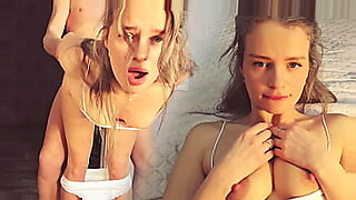 Stepsister's morning pussy workout