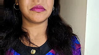Hot Pooja bhabhi, an amateur MILF, gets her ass fucked by her devar.