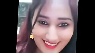Swathi Naidu shows her big boobs and invites you to XXX videos.