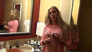 Samantha Saint Hotel Behind The Scenes