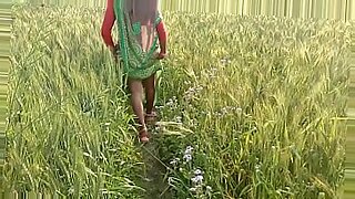 Outdoor sex with an Indian village bhabhi, a hot experience.
