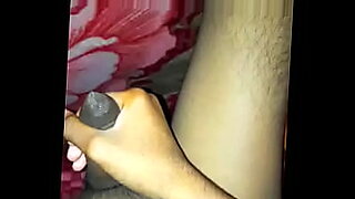 See an Indian guy’s big dick and get a hot porn video.