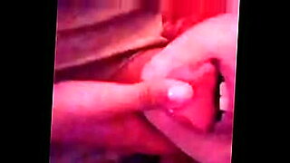 Hot Indian girl showing her ass to her BF.