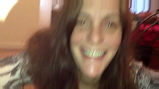 Kelly L. G. Gives Head For Spewing Cum