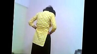 Fun with girlfriend and her friend, hot scenes with Indian girls.