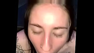 Teen Blowjob Cum in Mouth