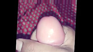 Young Indian boy gives a very hot handjob and that is followed by a facial.