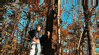 Fucked a beauty with a big ass in the forest while walking