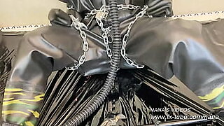 [fx-tube com] Heavy rubber bondage and mask