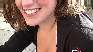 Hot mouth at sunset - Lulu Pretel and Jose Adiction
