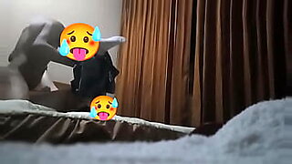 AMANTE ME LO HACE SIN CONDÓN Y NOSE PUDO CONTROALR POR MI RICA VAGINA Y SE VINO DENTRO DE MI
