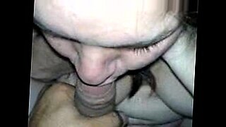 SE TOMA SU LECHITA