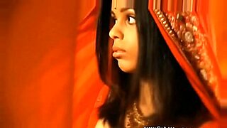 Sahara Knite is a beautiful Indian woman who undresses.