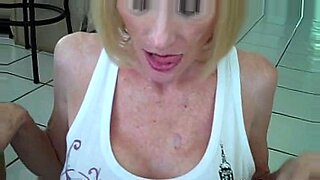 step Son Convinces Mom To Creampie