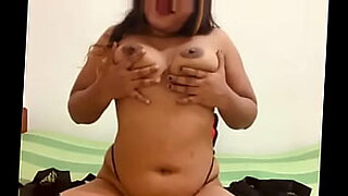Indian bhabhi with big ass teasing and playing.
