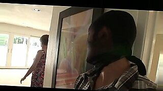 Mom catches thief and gives him pleasure.