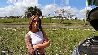 Roadside - Tattooed Babe Jae Lynn Pays Mechanic For The Car Repairs With Her Tight Pussy