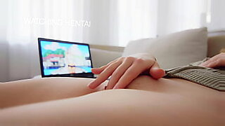 Cuming and SQUIRTING while watching HENTAI on my laptop - Closeup