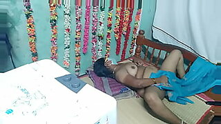 Indian housewife gets a good cock sucking.